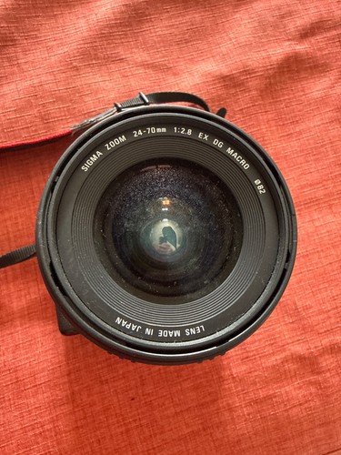Sigma 70mm 8 ex - 24-70mm, f/2.8