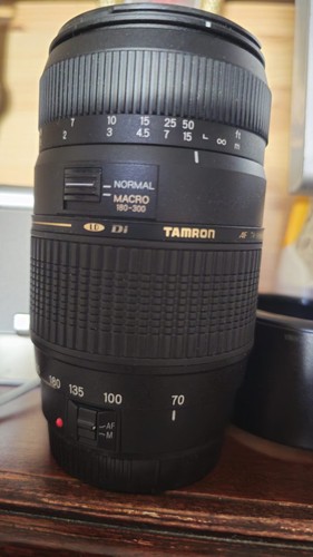 Tamron 300mm 5 - 70-300mm, di