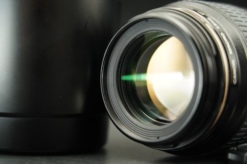 Canon 100 2 - canon, f/2.8